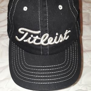 Titleist Golf Black and White Baseball Cap Hat